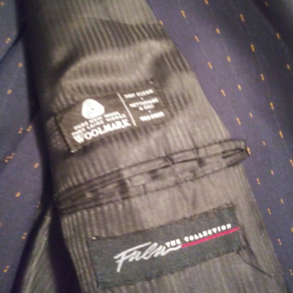 FUBU - Picture 3 of 7